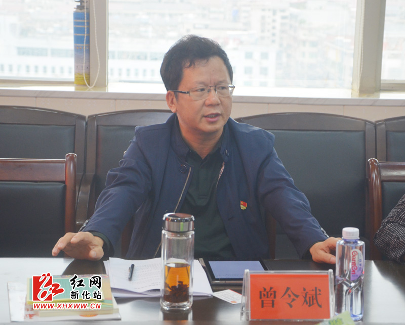 新西兰侨领联合总会会长陈水珍一行来新交流考察并召开座谈会