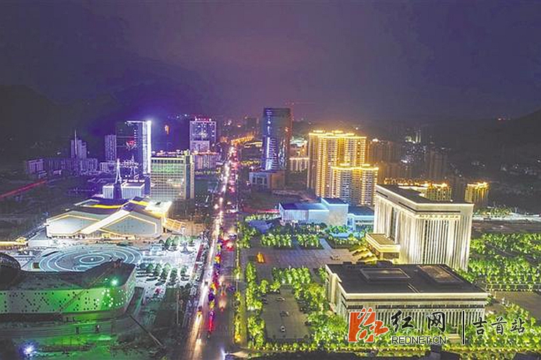 乾州新区夜景亮化 ,新区的建设让吉首的发展大格局进一步拓展