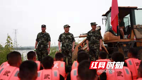 蒋建宇激励武警官兵加大抢险救援力度,树威武之师,文明之师,胜利之师