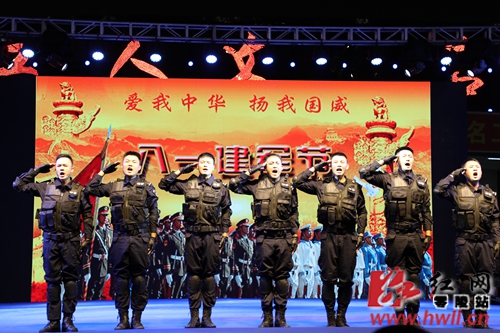 诗朗诵《当兵岁月》,情景剧《雷霆出击》,杂技《中国力量》,小品