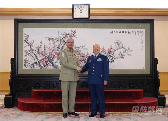 许其亮会见巴基斯坦陆军参谋长