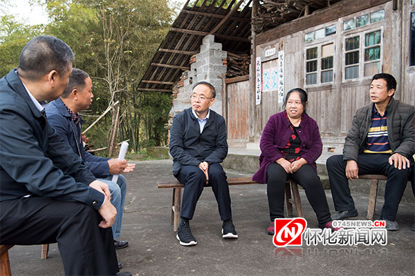 彭国甫在溆浦调研:精准精细抓重点补短板强弱项 让山里孩子同样享受