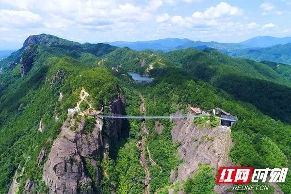 1,平江石牛寨景区