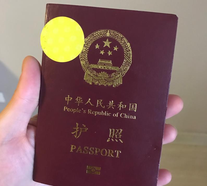 中国留学生近30个小时回国路:工作人员跟我们说"欢迎回家",非常暖心