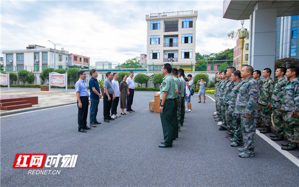 江永:周立夫开展"八一"建军节走访慰问活动