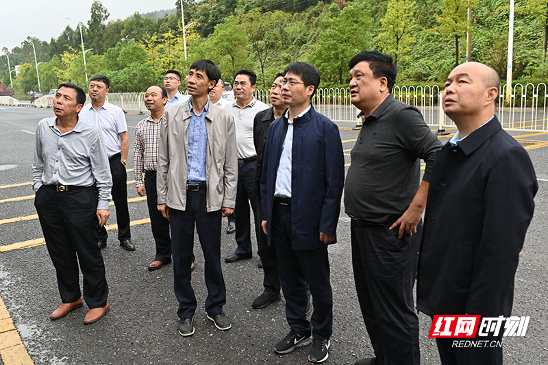 贺茂峰 谭少文)9月18日,郴州市委常委,市人民政府副市长梁成谷带领