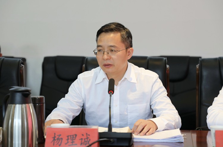 资兴市委副书记,代市长杨理诚出席会议