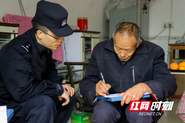 战斗堡垒在国门一线发力生威—湖南边检总站探索党支部建设"制胜