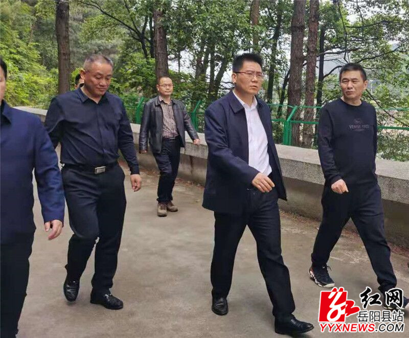 肖湘晖:推行河长制意义深远 要切实守护好一江碧水