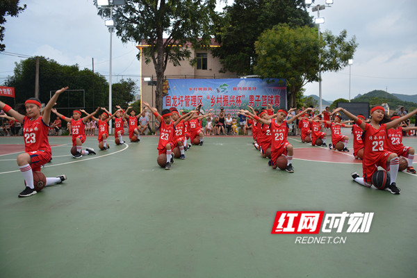 永州市回龙圩管理区首届乡村振兴杯篮球赛激