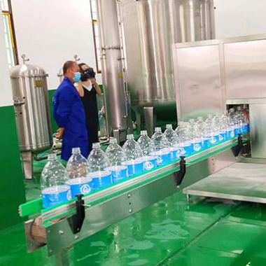 “水”到“渠”成   安化交警做实产业扶贫“水”文章