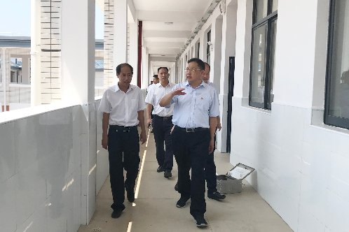 蒙汉：把消除“大班额”这件实事办到群众心坎上
