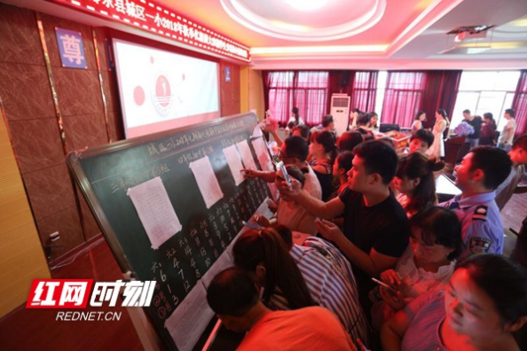邵东全力化解城区中小学超大班额