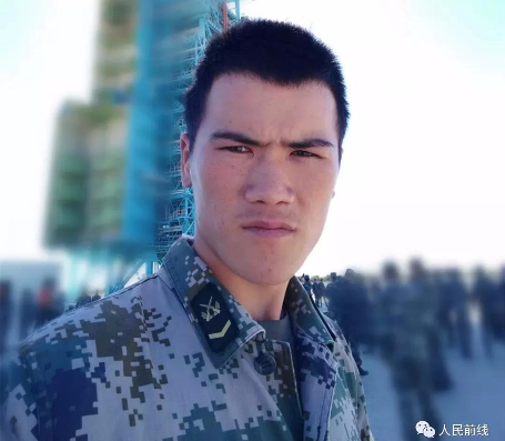 有个最美姿势叫“托举”