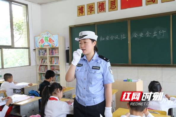 邵阳交警：三个“第一”合力对接铺就学生平安路