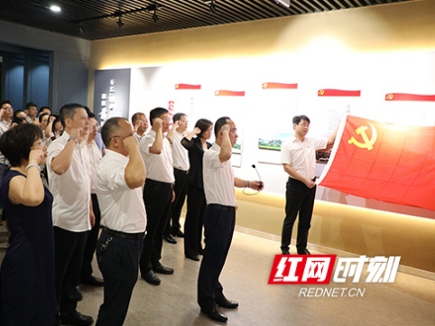 石鼓区：用好“活教材” 反腐倡廉警钟长鸣