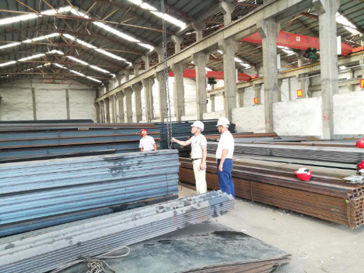 强打严防 街道狠抓“双节”期间安全生产大检查