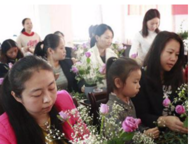 ​学技能 养身心 街道再就业技能培训很贴心