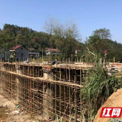 桃江：新修和改扩建扶贫公路182公里 改造危桥69座