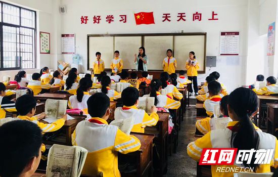 刘芳2.jpg