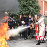 衡南明德小学开展校园消防演练 提高师生自救技能