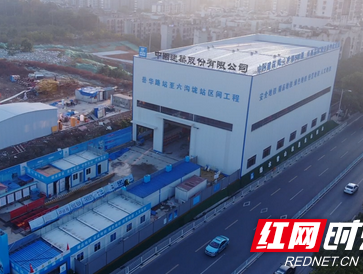 长沙地铁首次采用全封闭绿色防尘施工厂棚  可降低噪音避扬尘