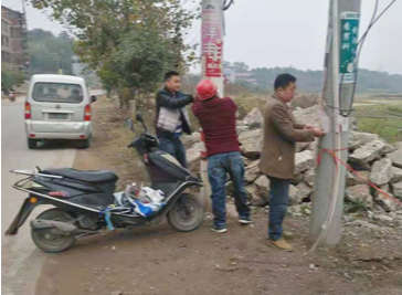 卢峰镇开展爱卫周万人大清扫活动