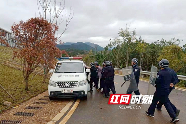 新田县城区“快警平台”开展应急预案演练