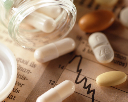 医药股再遇“难事” 主题基金回撤