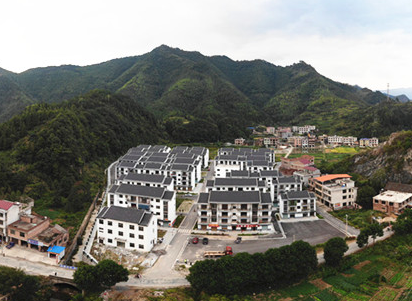 守定恒心斩穷根，“湖南之心”勠力同心