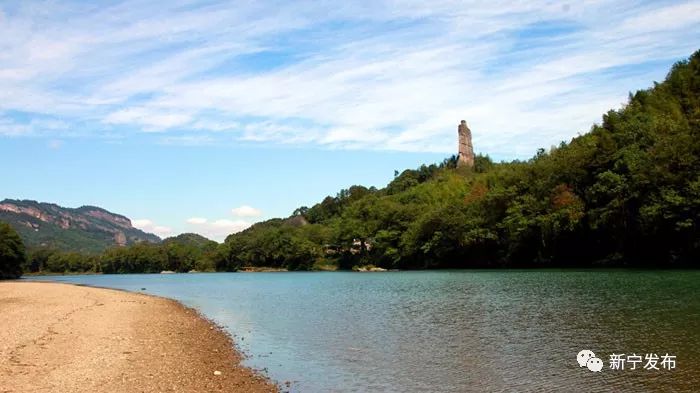 新宁县着力推动"河长制",开展河流生态综合治理和河道保洁,夫夷江主干