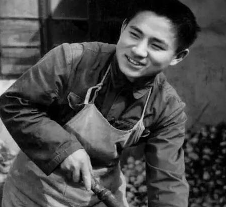 彭建刚：我与改革开放共奋进