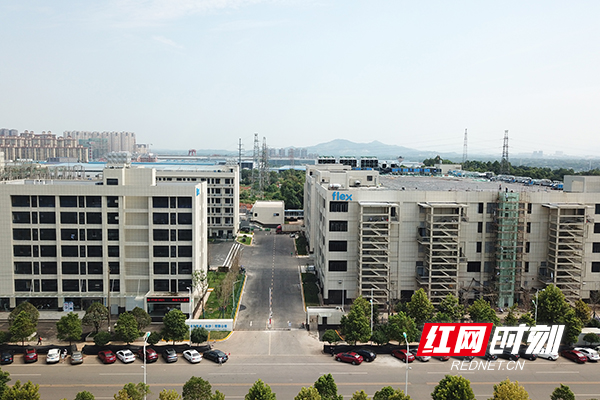 伟创力一期外景副本.jpg 伟创力一期外景副本.jpg