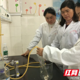 湘西州食药检所专家到州人民医院传授氧气检测技术