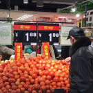 华润万家瑞雪中推广年货 超市商品全场五折起