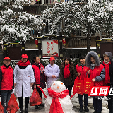 雪里红 | 10年帮扶36个困难户 这个暴雪天她又惦记上了……