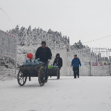 国网娄底供电公司顶风冒雪送温暖