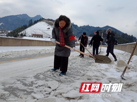 致敬“交通战士” 邵阳市交通运输系统坚守一线除冰保畅