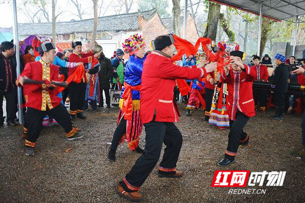 江华涛圩镇获“全国民族团结进步创建示范单位”殊荣