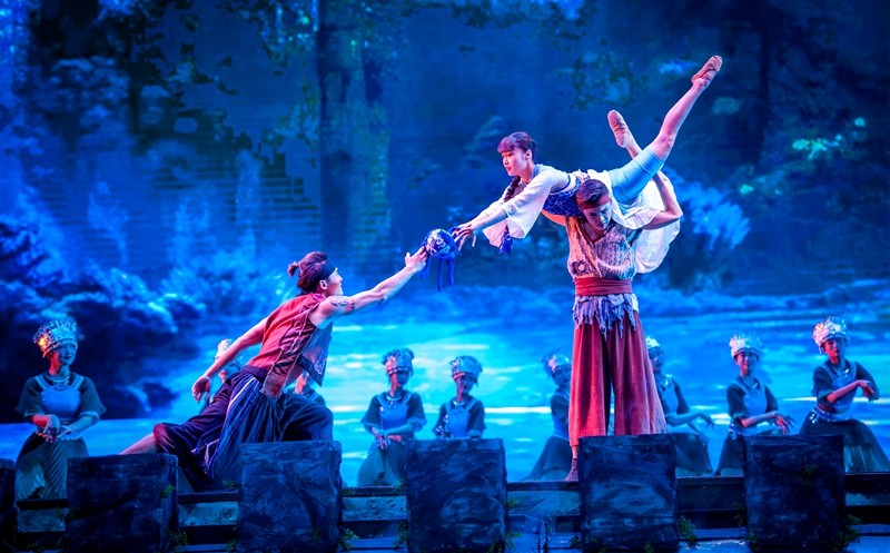 边城·翠翠 (1)_副本.jpg 边城·翠翠 (1)_副本.jpg