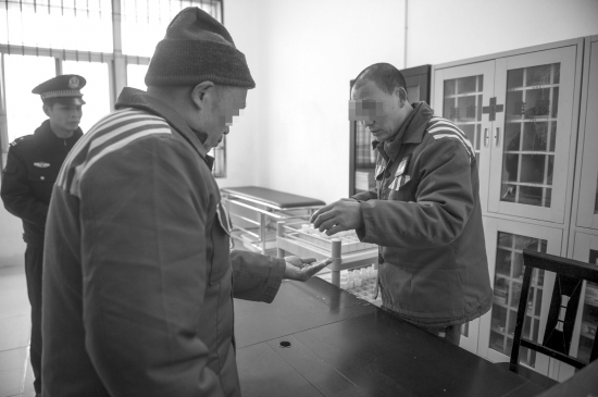 探访湘南监狱老病残监区有人坐牢30年害怕走出监狱