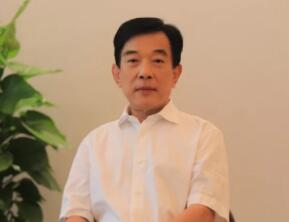 胡子敬：从搬运工到亿万商业帝国的总舵手