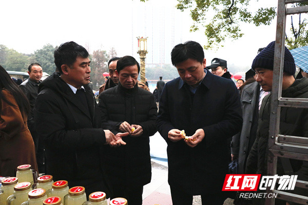 微信图片_20190120173034_副本.jpg