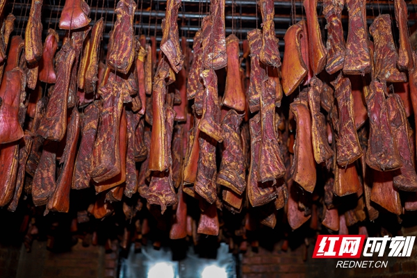 点击查看源网页