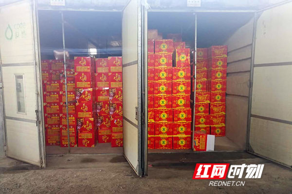 宁远县公安局查处一非法储存烟花爆竹案
