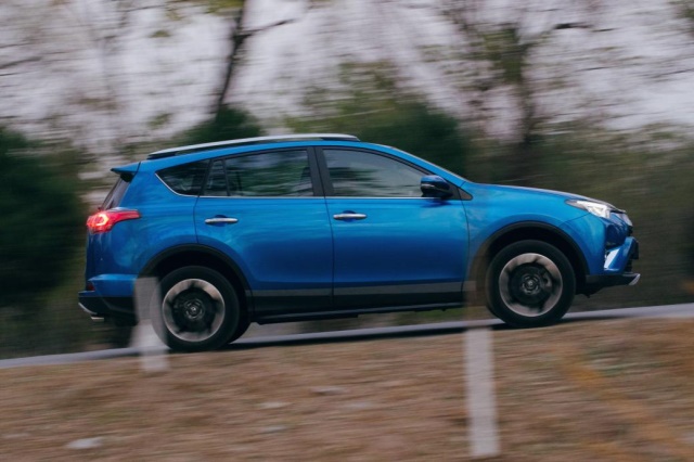 在异乡最冷的时节 还好有你的陪伴