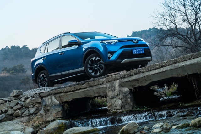 在异乡最冷的时节 还好有你的陪伴