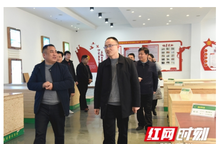 朱法栋深入民营企业走访慰问