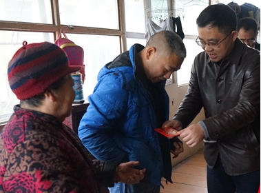 双清区：“春风行动”把党和政府的关怀送到困难群众心坎上