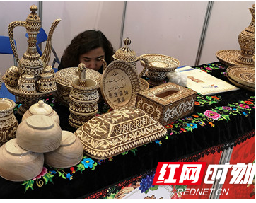 “鄯品入衡”年货会 相约华新步步高